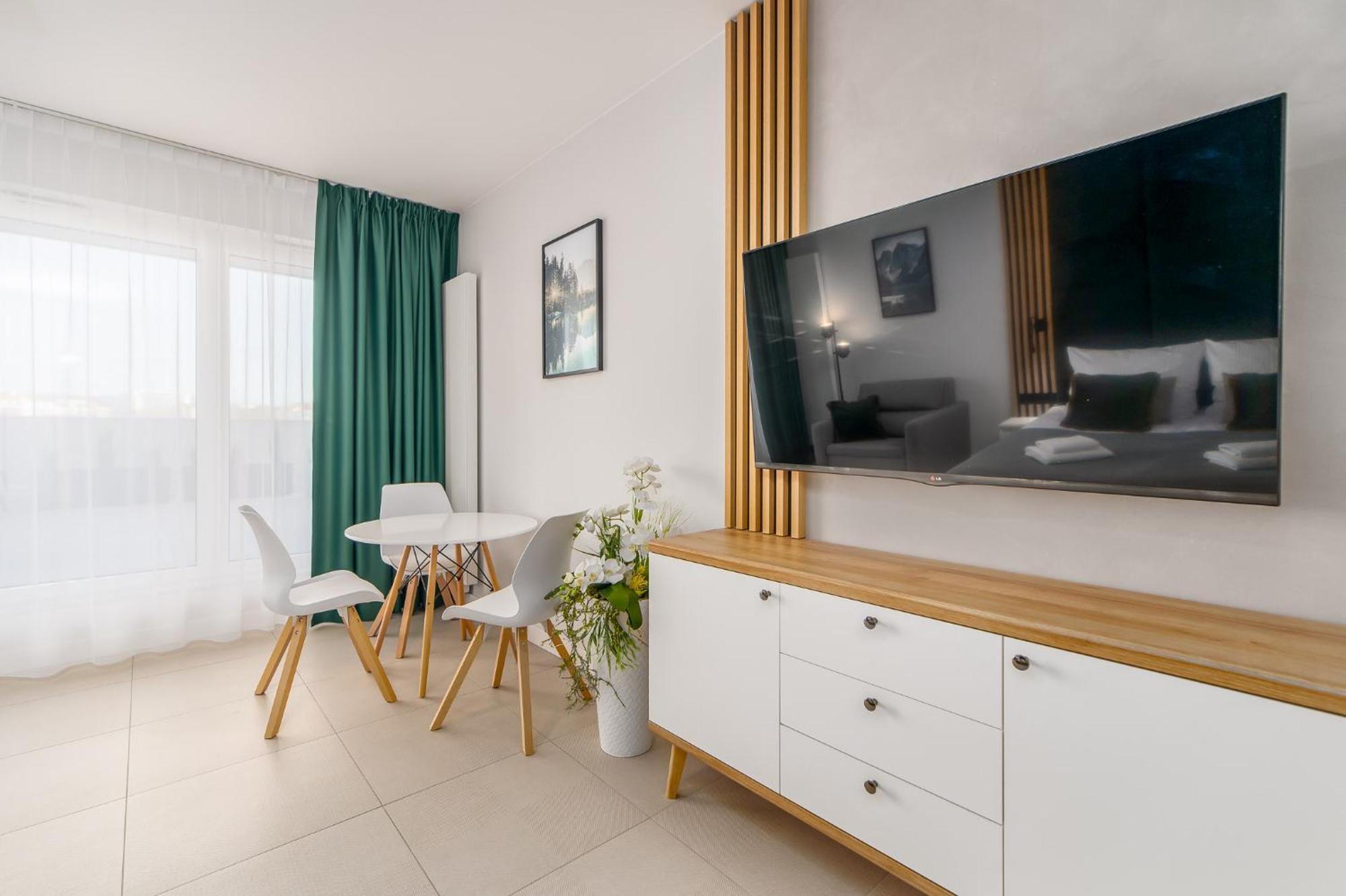 Aquamarina Prima Holiday Studios By The Beach By Noclegi Renters Miedzyzdroje Exterior photo