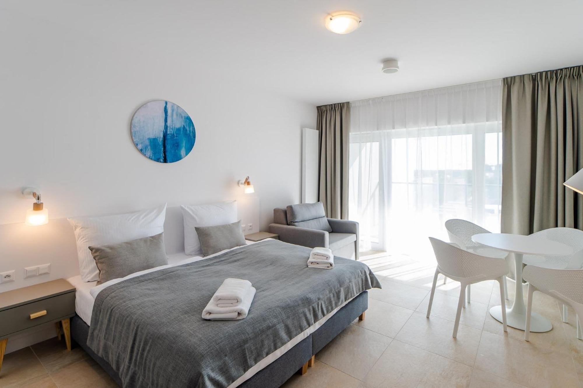 Aquamarina Prima Holiday Studios By The Beach By Noclegi Renters Miedzyzdroje Exterior photo